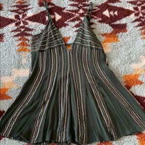 Etiquette Green & Gold Sequin Party Dress